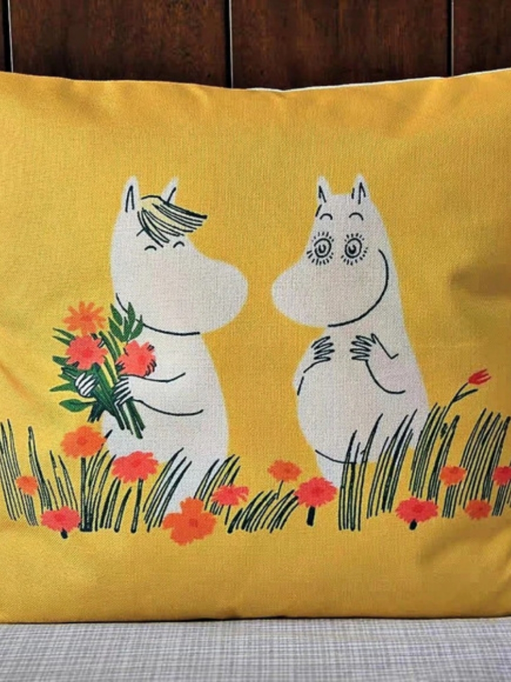 Moomin Snorkmaiden Cushion Cover 45x45cm Linen Blend New NWOT Without Tag Yellow